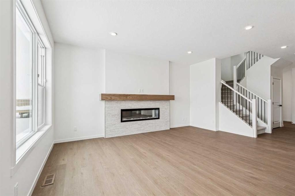 Picture for 208 Southborough Common 