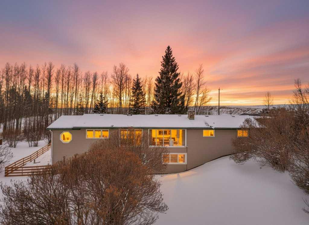 Picture for 422041 Range Road 25  