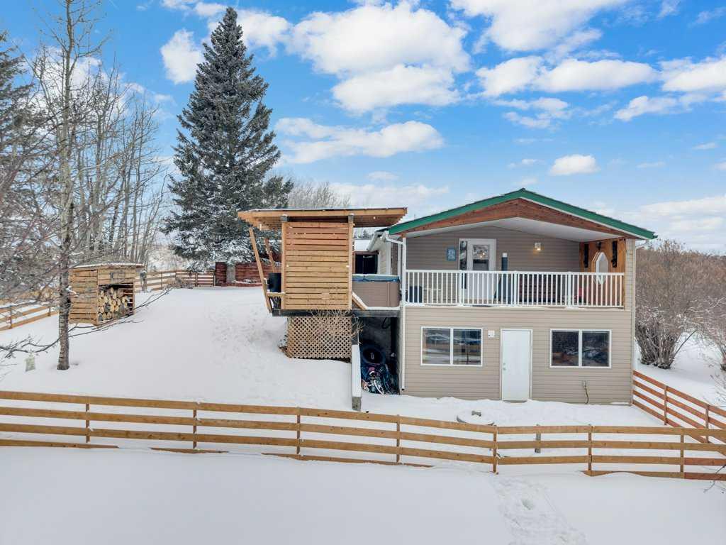 Picture for 422041 Range Road 25  