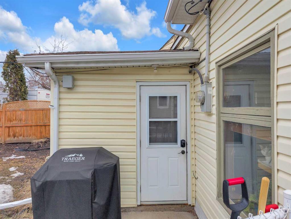 Picture for 5236 50 Street 