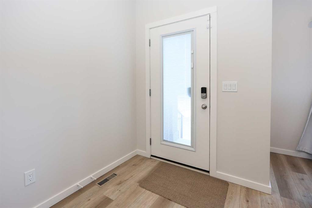 Picture for 25 Lake Street 