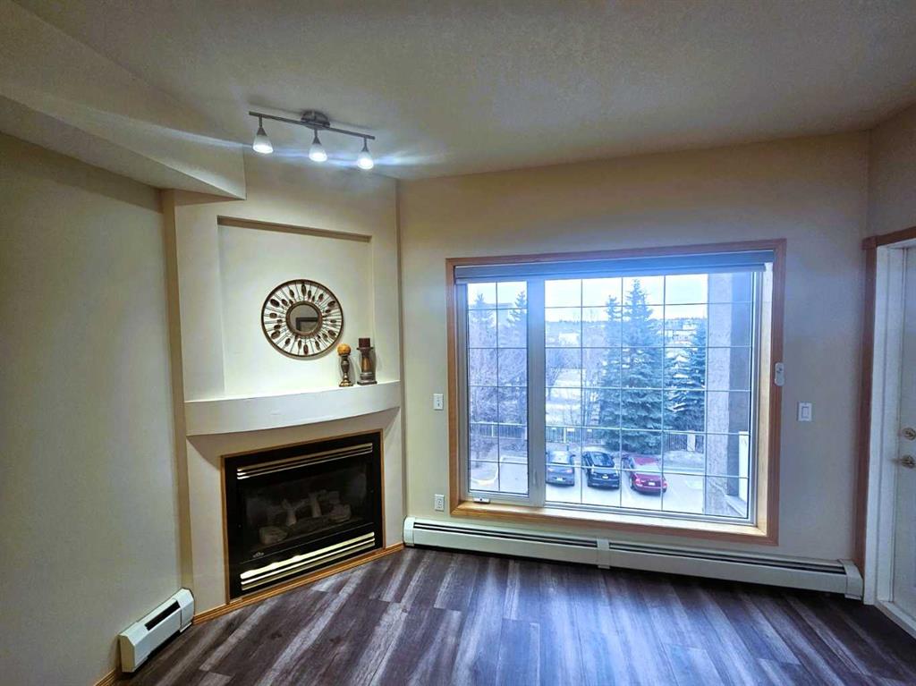 Picture for 303, 4512 52 Avenue 