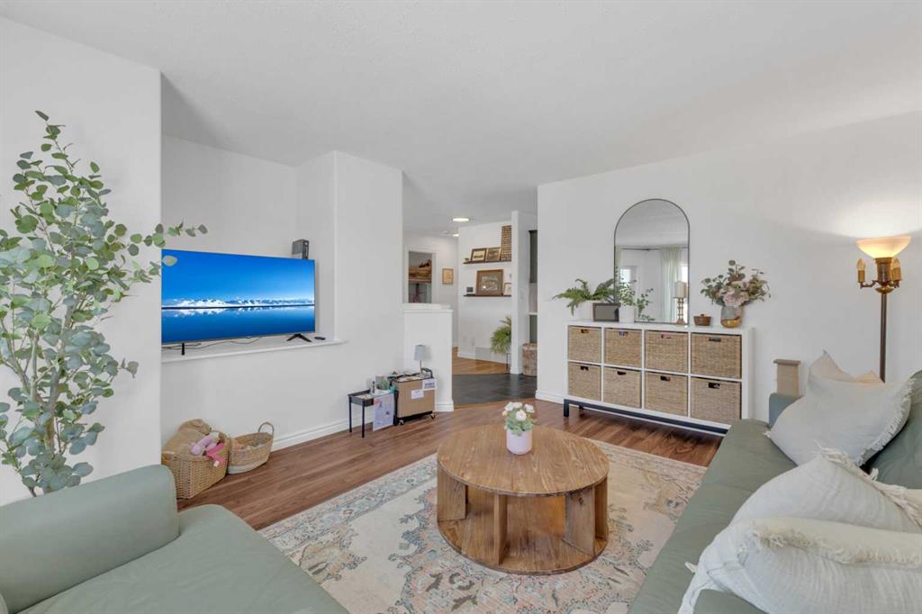 Picture for 21 Silver Drive 