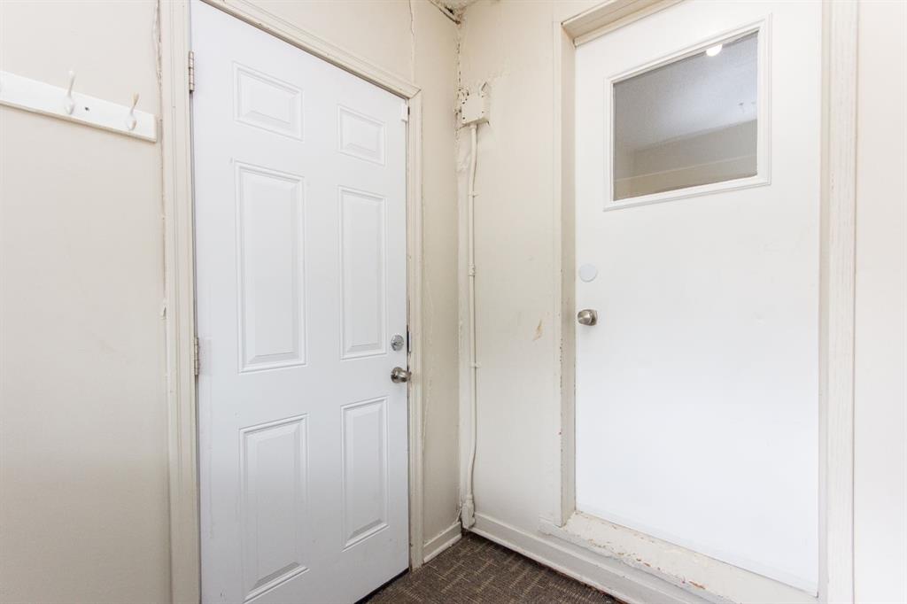 Picture for 3433 51 Avenue 