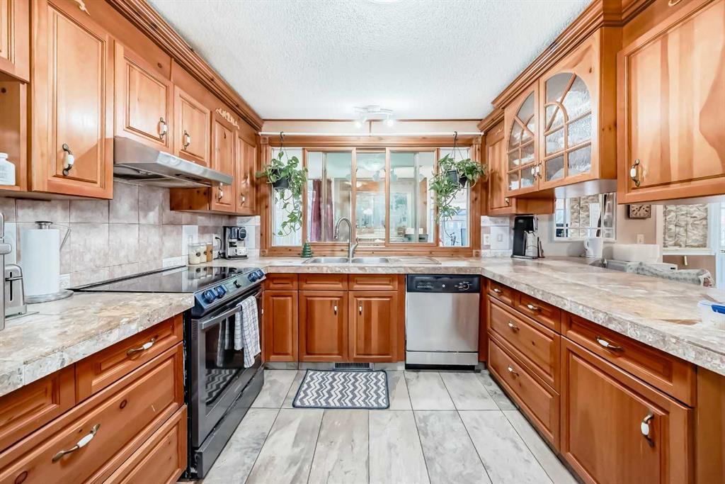 Picture for 48010 244 Avenue 