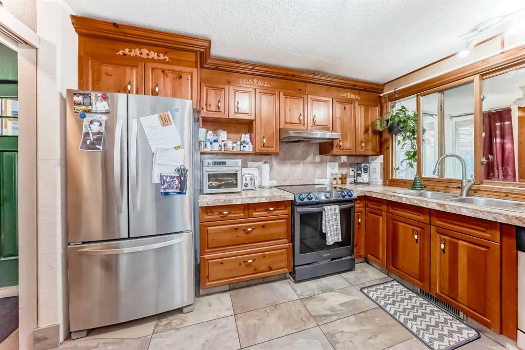 Picture for 48010 244 Avenue 