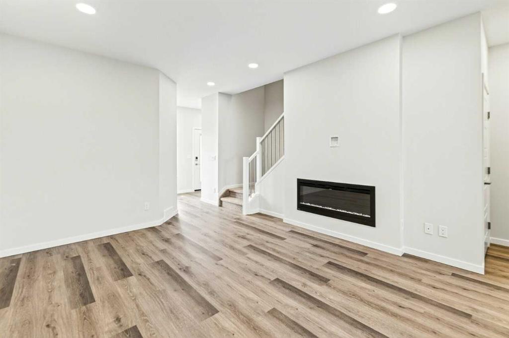 Picture for 163 Lincoln Crescent 