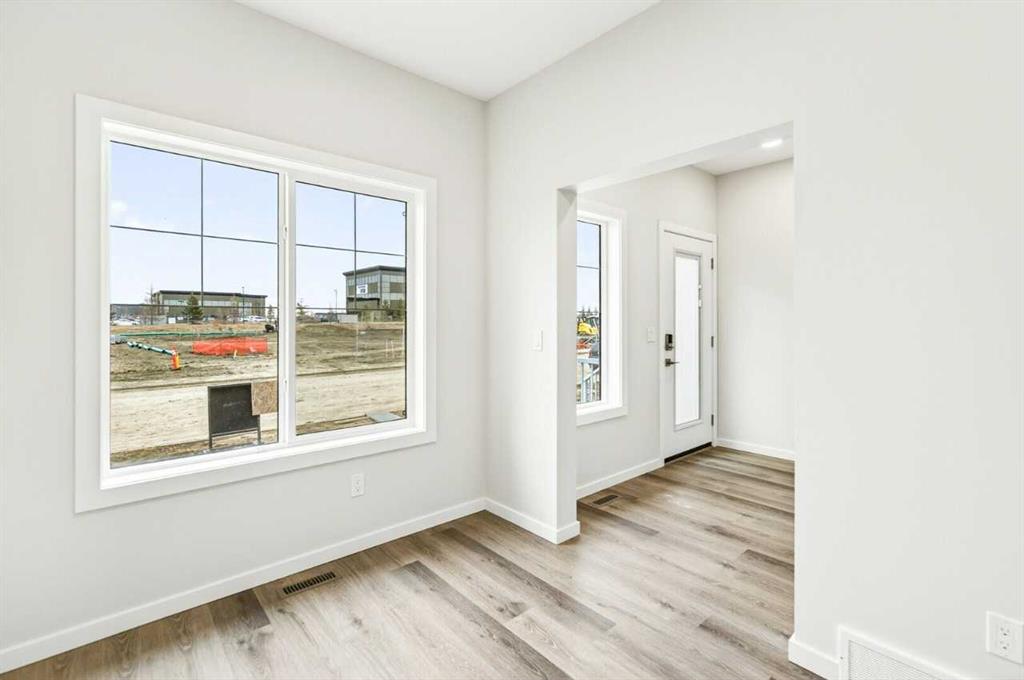 Picture for 163 Lincoln Crescent 