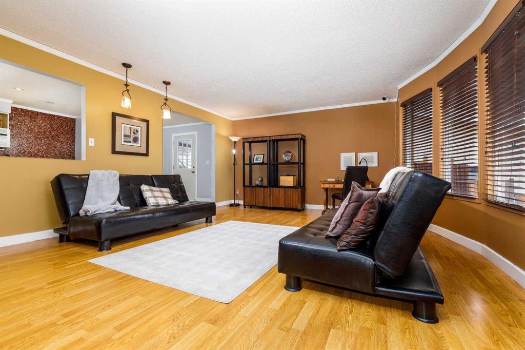 Picture for 27 Wallace Close 