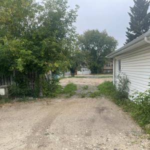 Picture for 5827 60 Street 