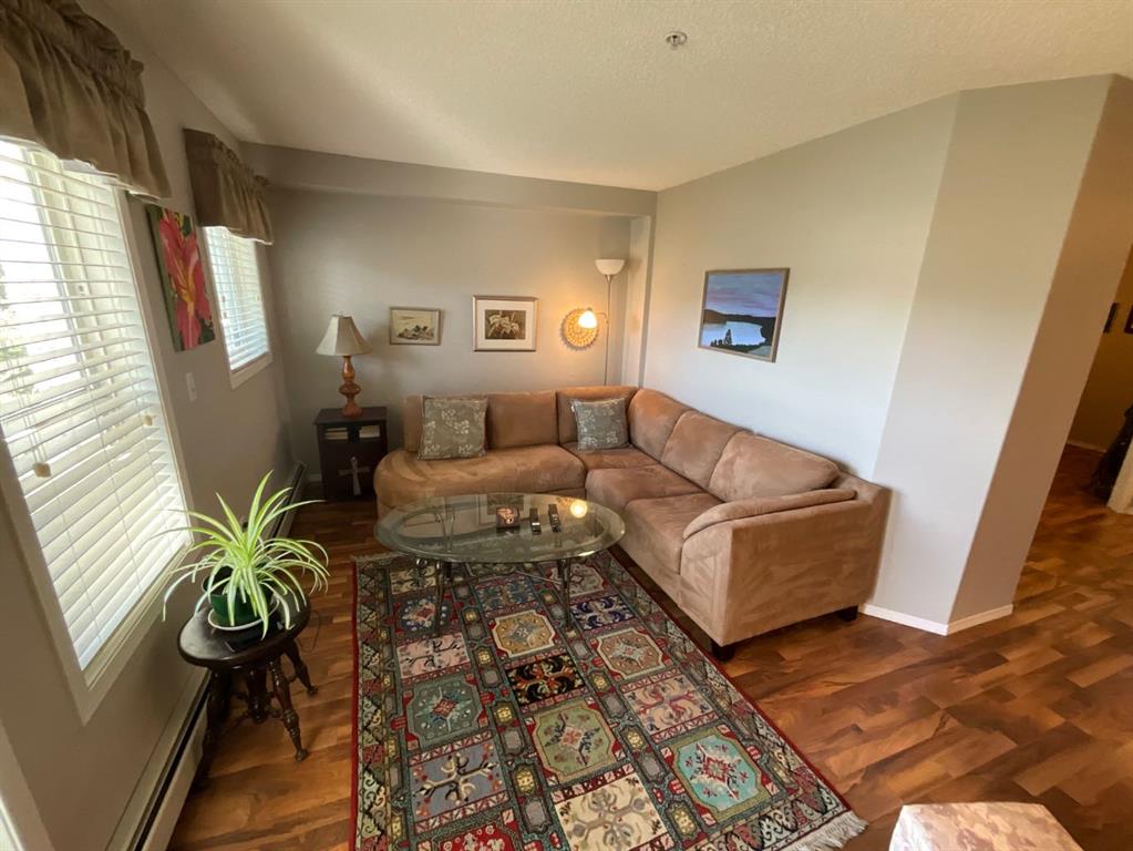 Picture for 214, 56 Carroll Crescent 