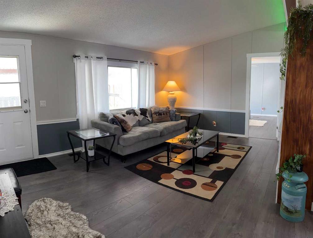 Picture for 245, 5344 76 Street 