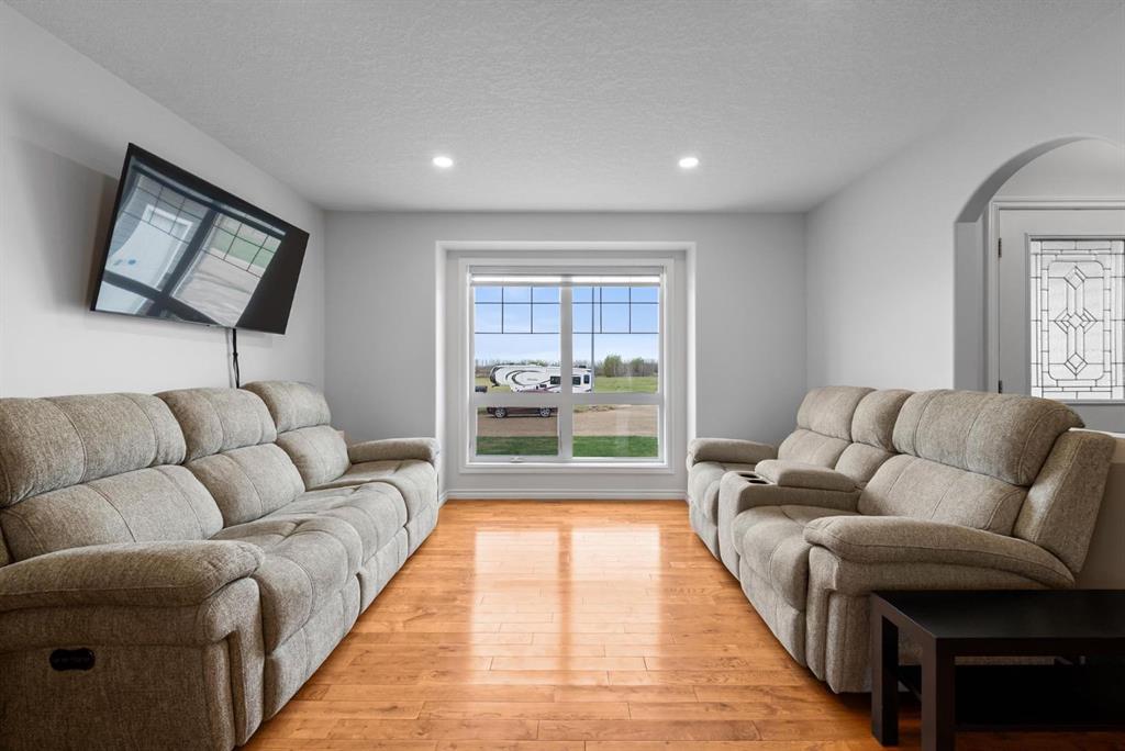 Picture for 5905 53 Avenue 