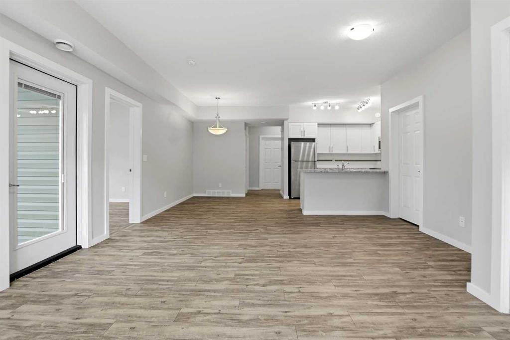 Picture for E5, 5300 Vista Trail 