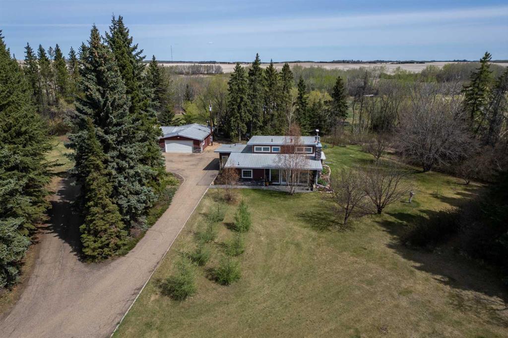 Picture for 46275 Range Road 211  