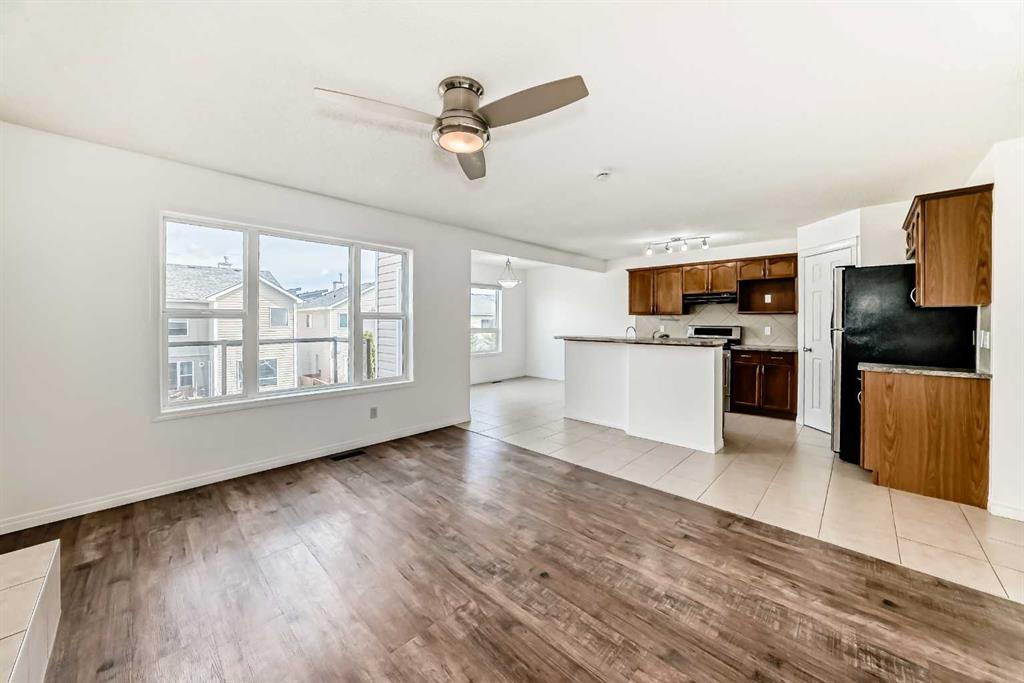 Picture for 54 Royal Elm Road NW