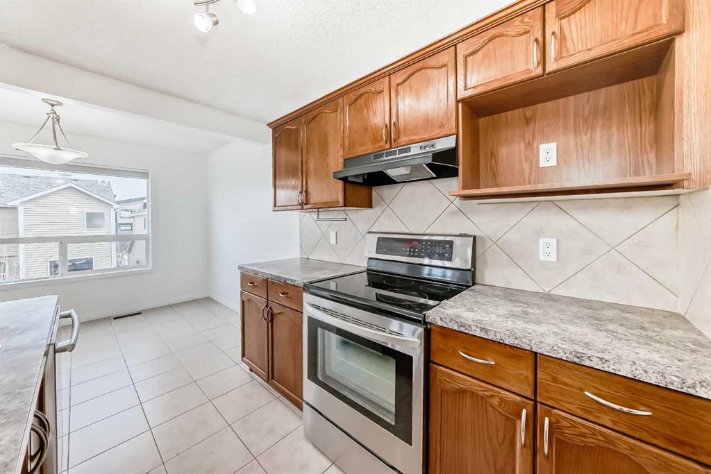 Picture for 54 Royal Elm Road NW