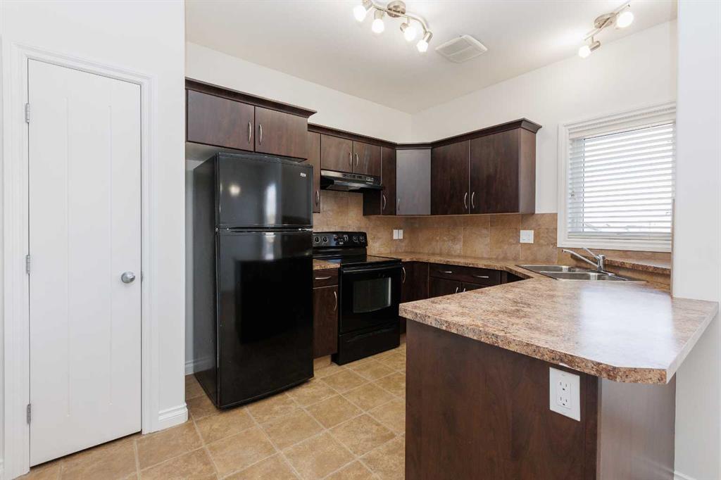 Picture for 73 Piper Close 