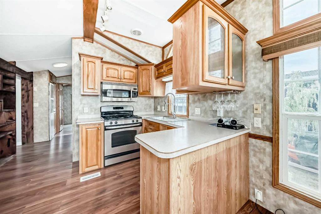 Picture for 6081, 35468 Range Road 30  