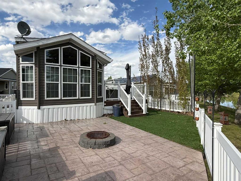Picture for 5036, 35468 Range Road 30  