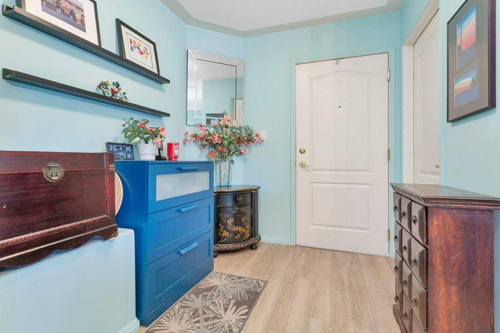 Picture for 103, 5435 Lakeshore Drive 