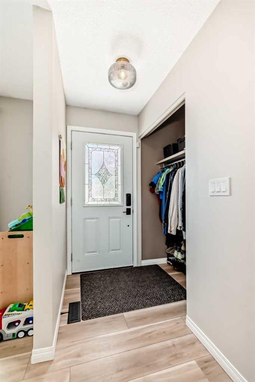Picture for 8 Haliburton Crescent 