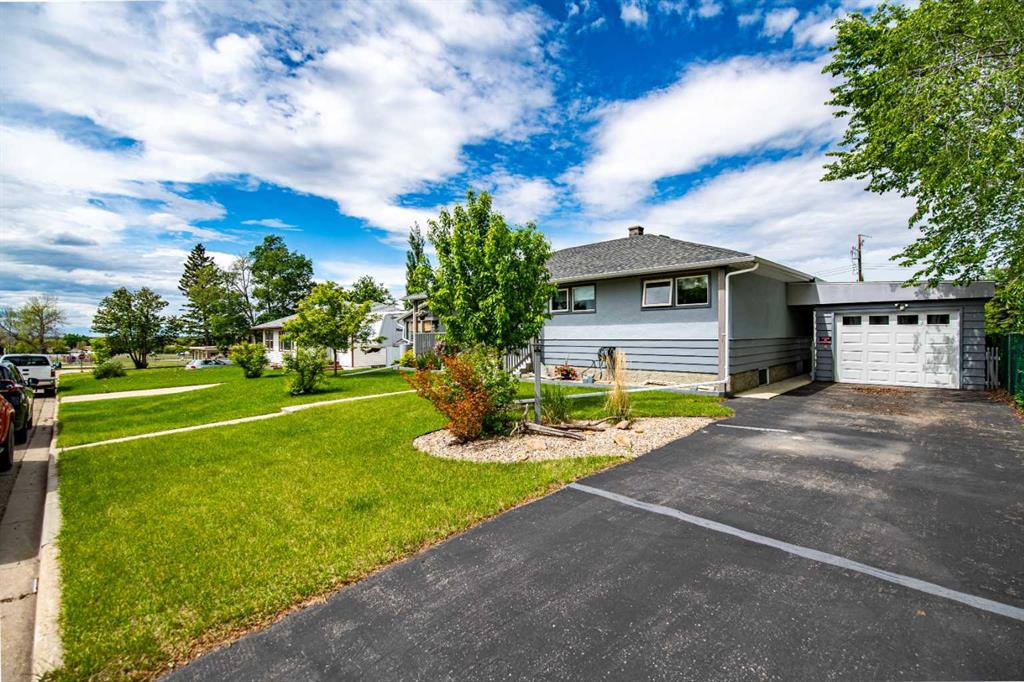 Picture for 5024 43 Street  