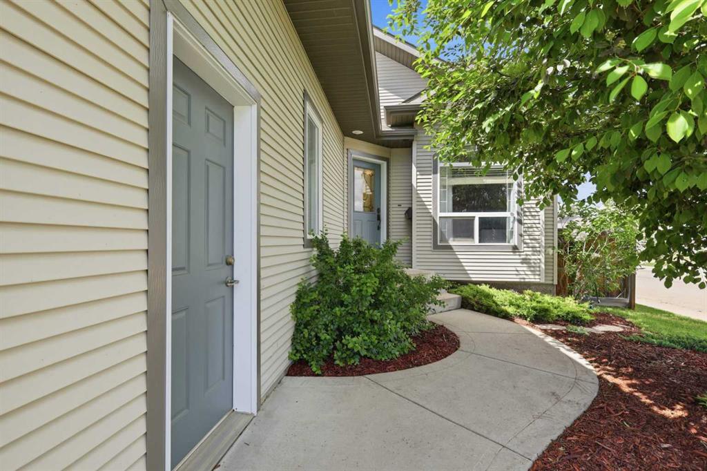 Picture for 166 Lougheed Close 