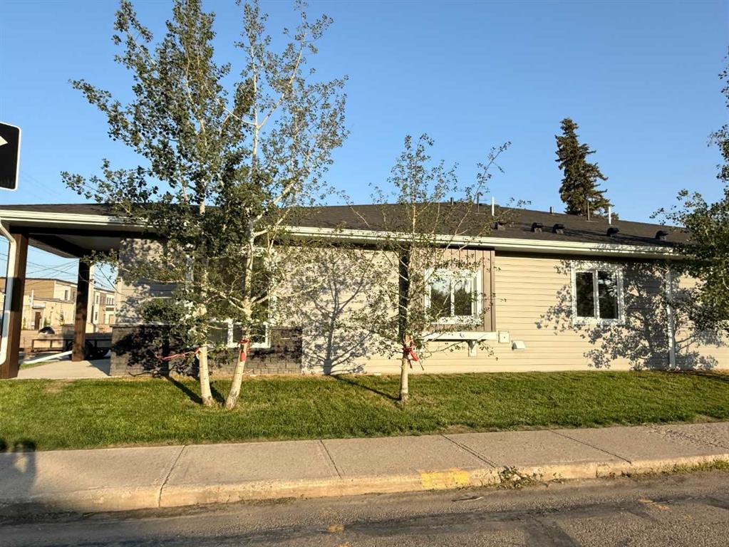 Picture for #4, 4738 49A Avenue 
