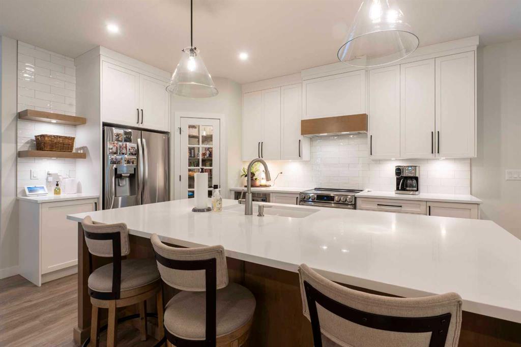 Picture for 201 Thompson Crescent 