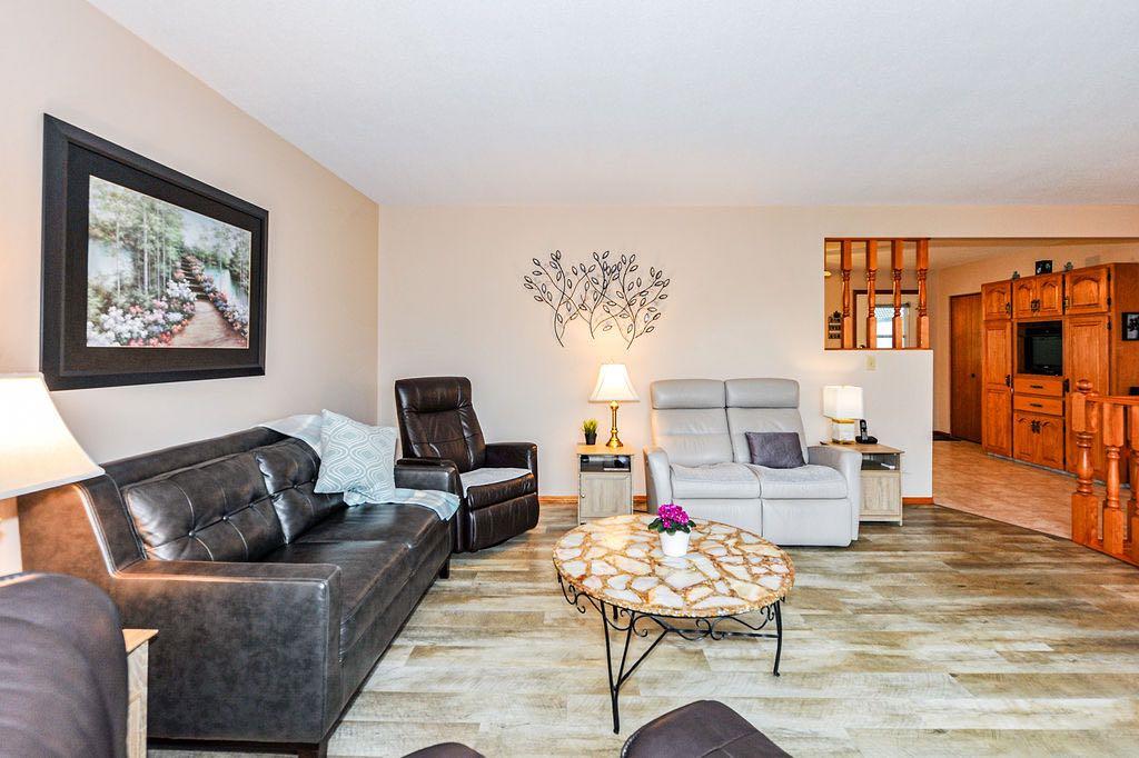 Picture for 6407 50 Avenue 