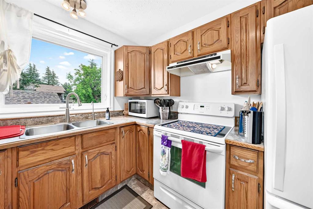Picture for 5328 38 Street 