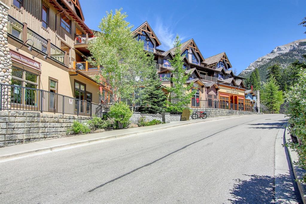      406, 701 Benchlands Trail , Canmore, 0382,T1W 3G9 ;  Listing Number: MLS A1241976