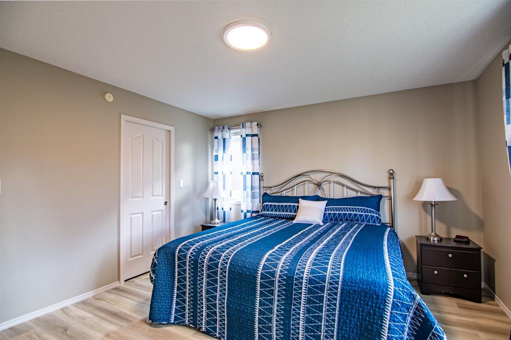 Picture for 8 Oswald Close  https://www.cirrealty.ca/reb/cara/6/A2260856_31.jpg