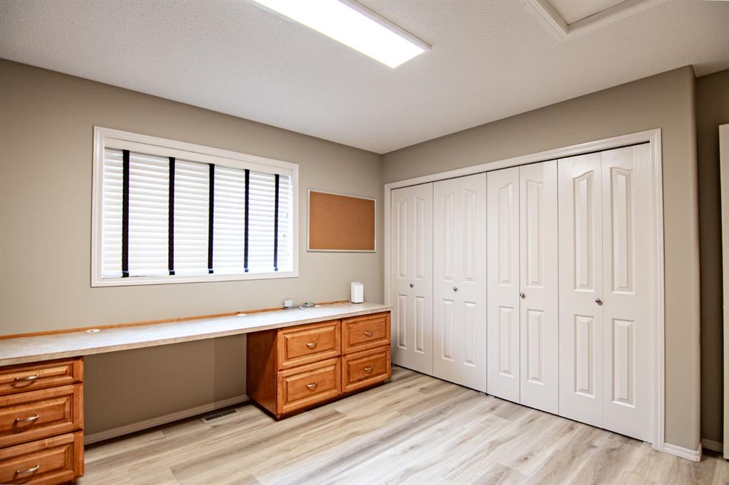 Picture for 8 Oswald Close  https://www.cirrealty.ca/reb/cara/6/A2260856_35.jpg