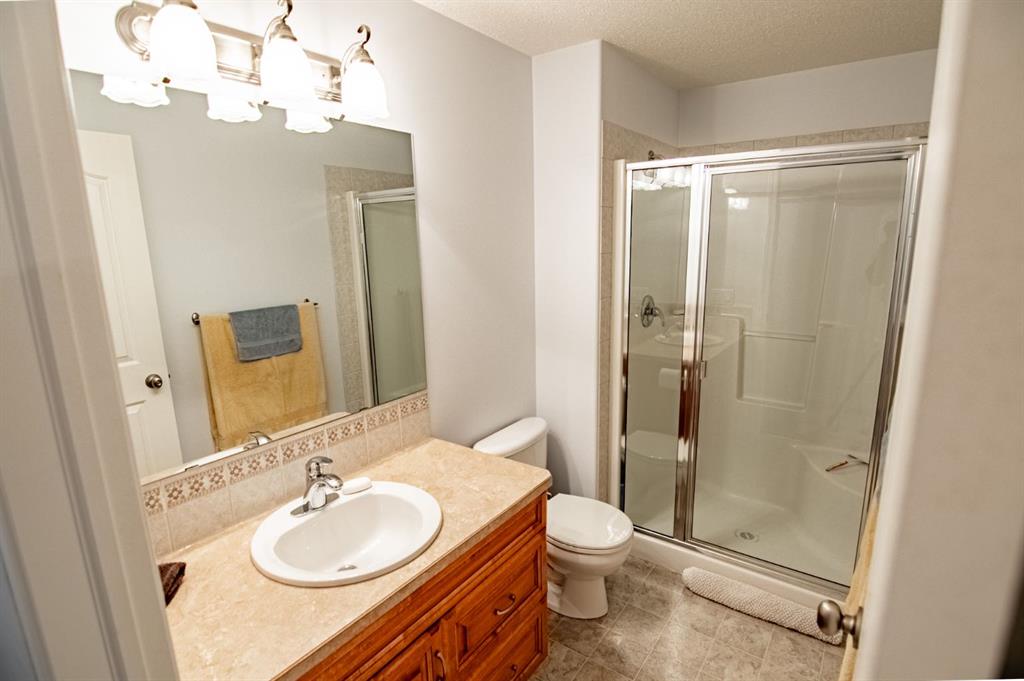 Picture for 8 Oswald Close  https://www.cirrealty.ca/reb/cara/6/A2260856_39.jpg