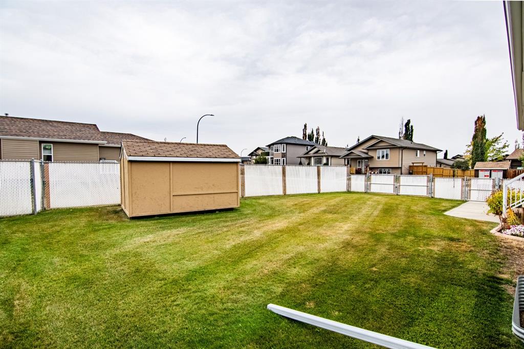 Picture for 8 Oswald Close  https://www.cirrealty.ca/reb/cara/6/A2260856_9.jpg