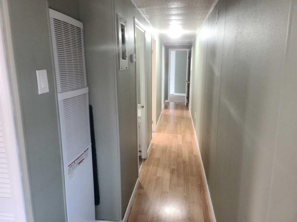 Picture for 141, 5344 76 Street  https://www.cirrealty.ca/reb/cara/6/A2261236_11.jpg
