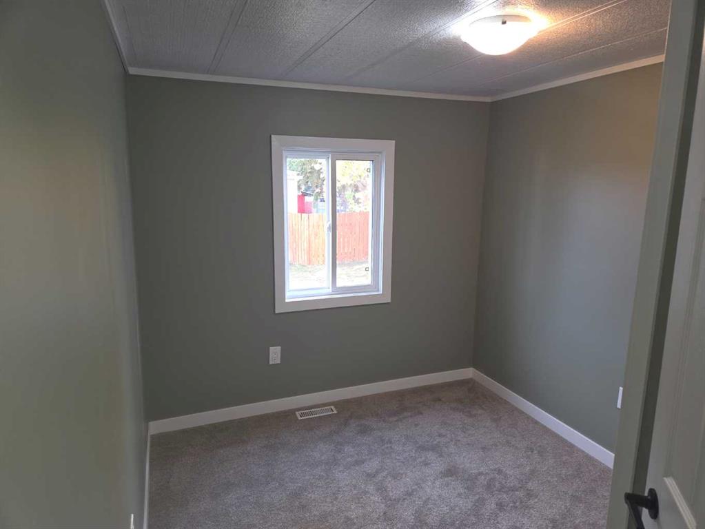 Picture for 141, 5344 76 Street  https://www.cirrealty.ca/reb/cara/6/A2261236_15.jpg