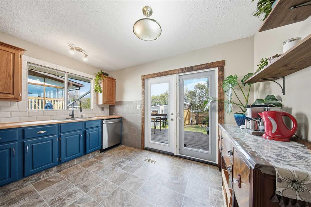 Picture for 55 Nyman Crescent  https://www.cirrealty.ca/reb/cara/6/A2262976_12.jpg