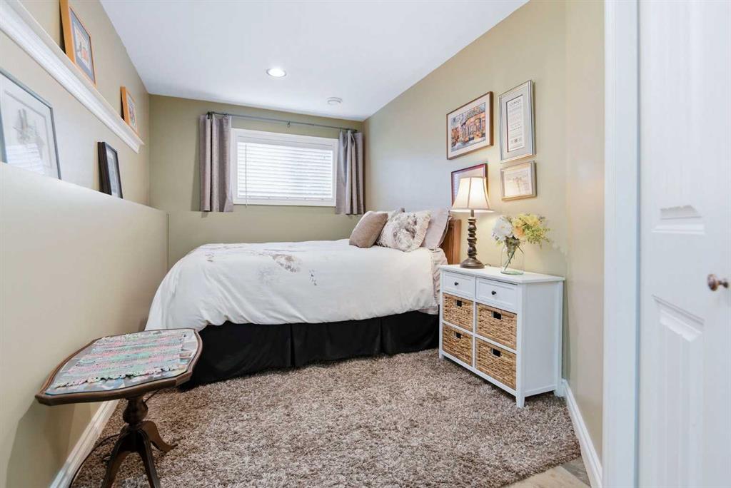 Picture for 184 Jenner Crescent  https://www.cirrealty.ca/reb/cara/6/A2265586_22.jpg