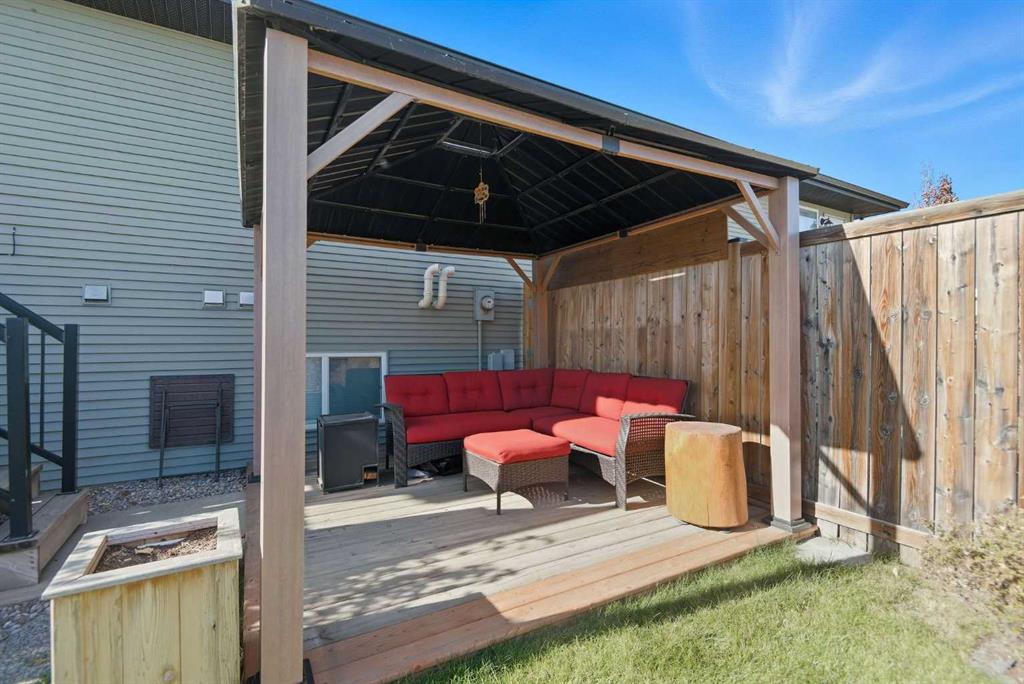 Picture for 184 Jenner Crescent  https://www.cirrealty.ca/reb/cara/6/A2265586_29.jpg