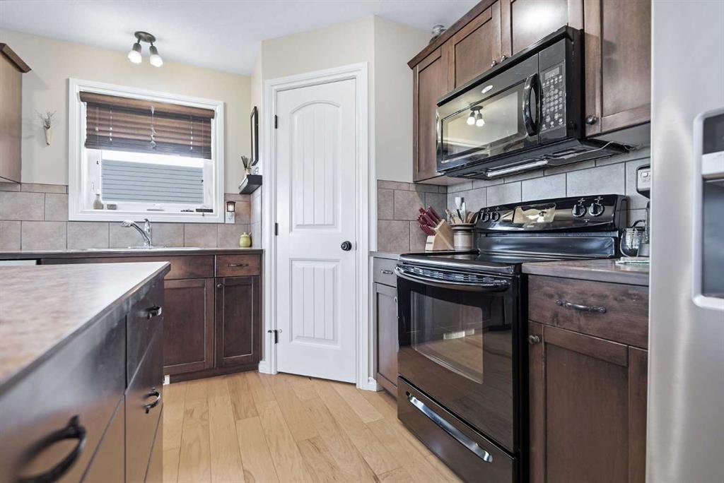 Picture for 184 Jenner Crescent  https://www.cirrealty.ca/reb/cara/6/A2265586_8.jpg