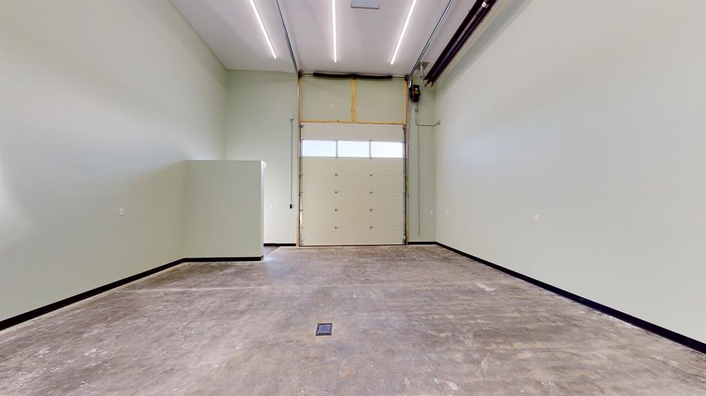 Picture for 105, 251 Spruce Street  https://www.cirrealty.ca/reb/cara/6/A2265646_6.jpg