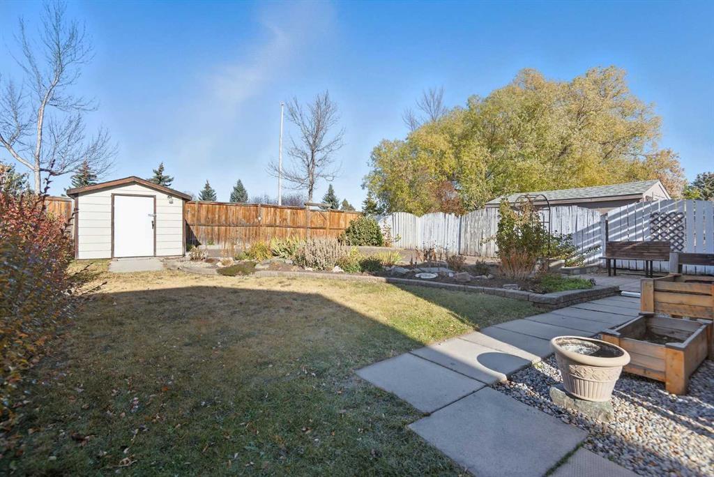 Picture for 93 Eastman Crescent  https://www.cirrealty.ca/reb/cara/6/A2266576_23.jpg