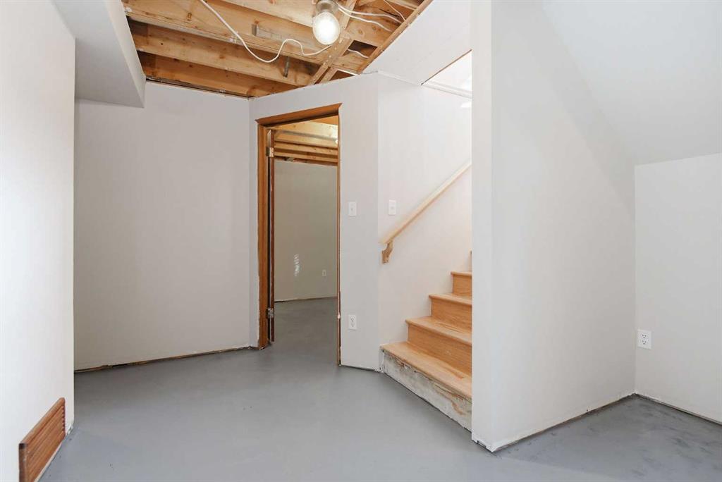 Picture for 93 Eastman Crescent  https://www.cirrealty.ca/reb/cara/6/A2266576_26.jpg