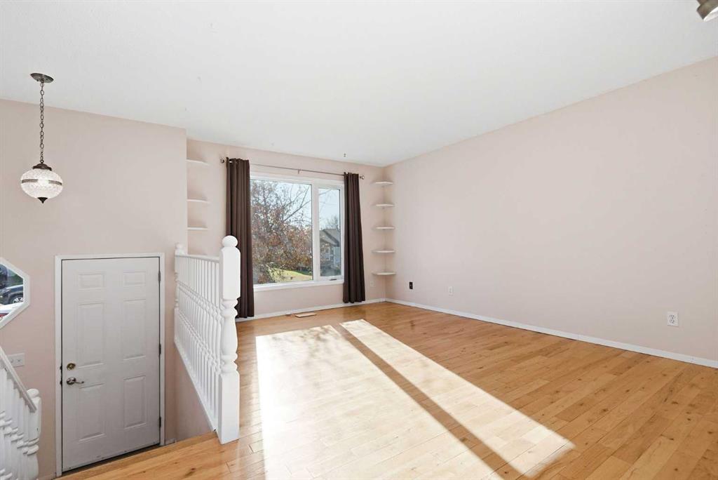 Picture for 93 Eastman Crescent  https://www.cirrealty.ca/reb/cara/6/A2266576_7.jpg
