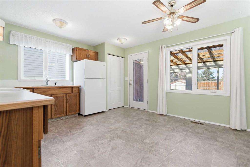 Picture for 93 Eastman Crescent  https://www.cirrealty.ca/reb/cara/6/A2266576_9.jpg
