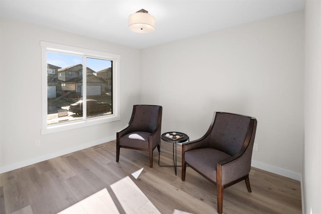 Picture for 7512 37A Avenue 