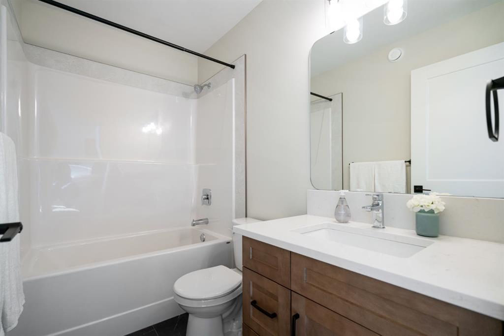 Picture for 7512 37A Avenue 